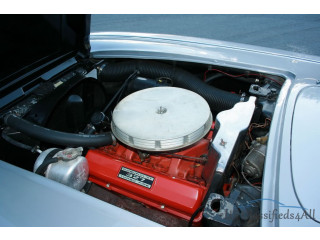1962 Chevrolet Corvette Silver on Red